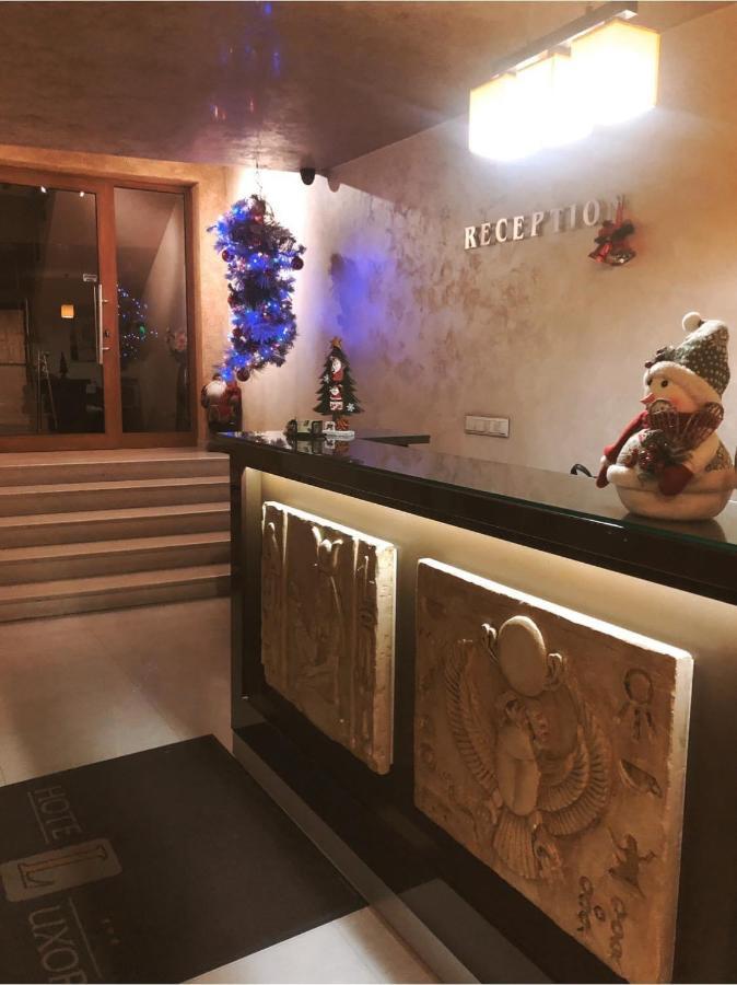 Hotel Luxor 멜닉 외부 사진