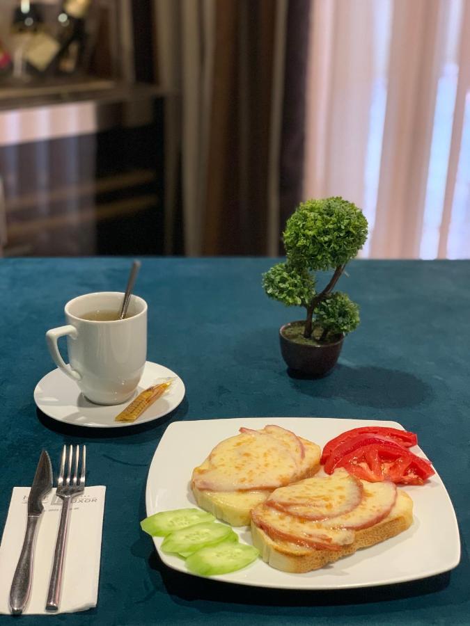 Hotel Luxor 멜닉 외부 사진